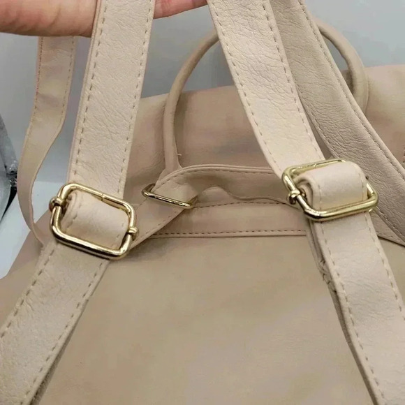 RAMPAGE Vegan Taupe PVC Gold Zipper Accents Backpack Purse Bag Beige Color - Picture 9 of 14